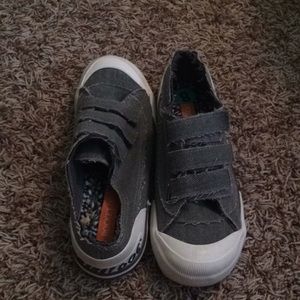 Green Velcro rocket dog shoes